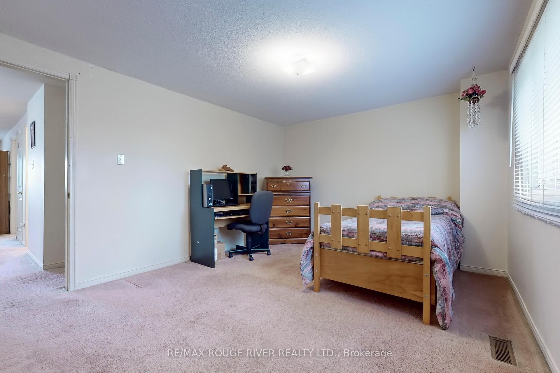Photo 25 of 936 Rambleberry Avenue, Pickering, Liverpool — HOMEH