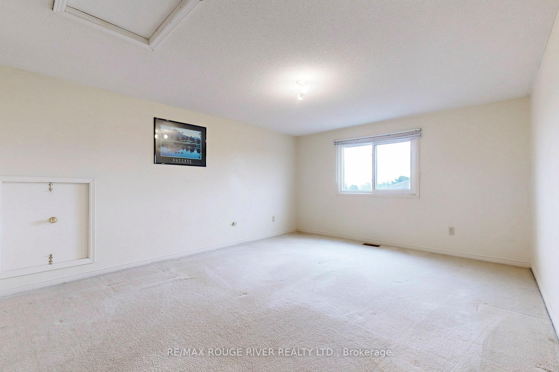 Photo 31 of 936 Rambleberry Avenue, Pickering, Liverpool — HOMEH
