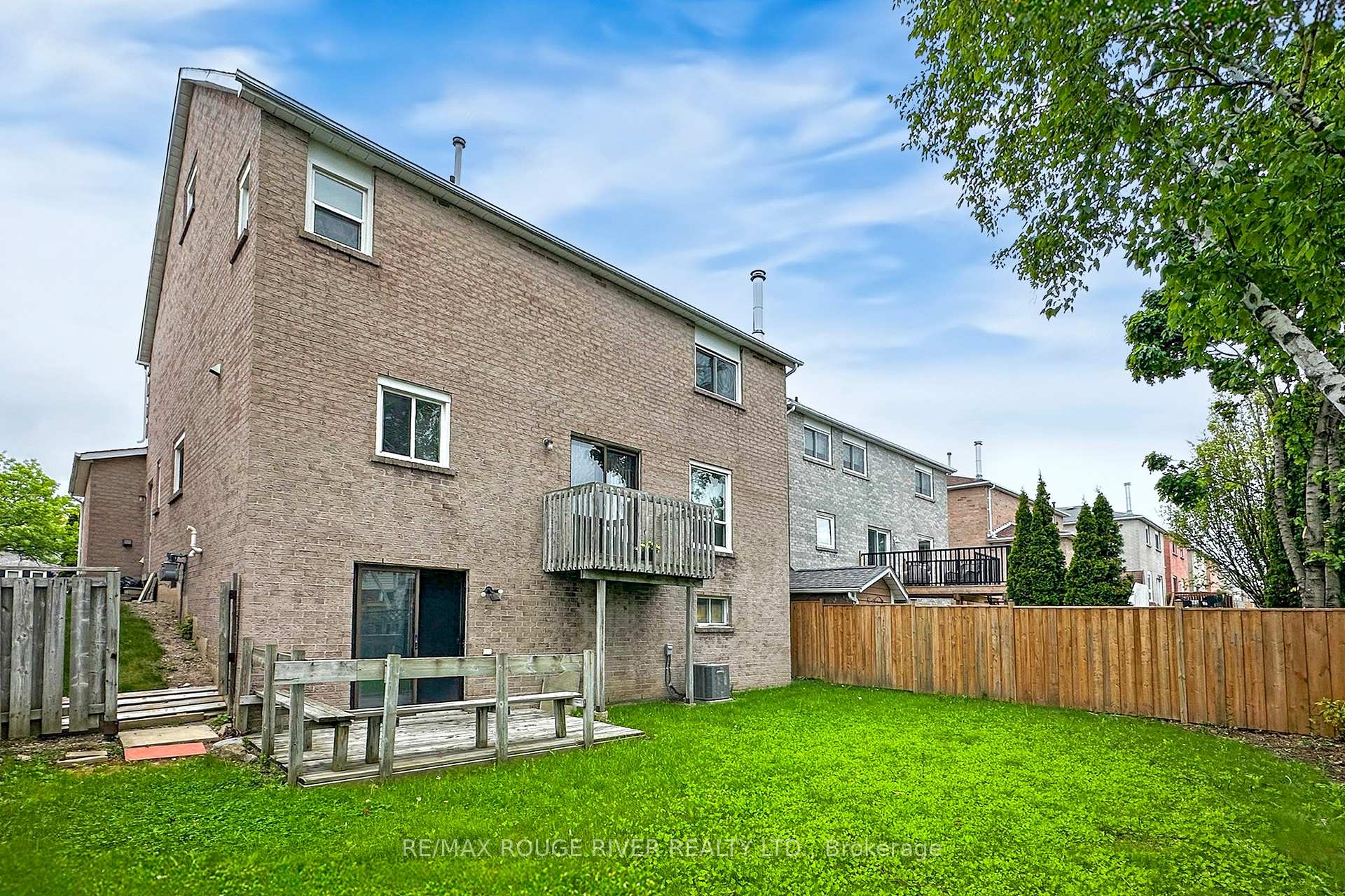 Photo 42 of 936 Rambleberry Avenue, Pickering, Liverpool — HOMEH