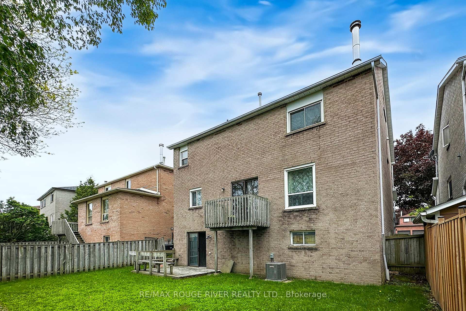 Photo 45 of 936 Rambleberry Avenue, Pickering, Liverpool — HOMEH