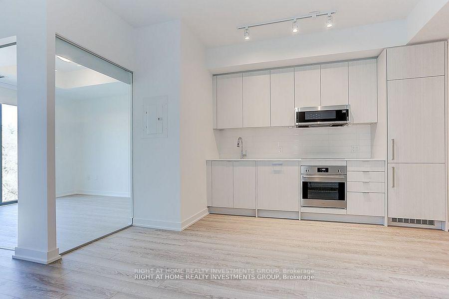 Photo 5 of Unit 418, 250 Lawrence Avenue W, Toronto, Lawrence Park North — HOMEH