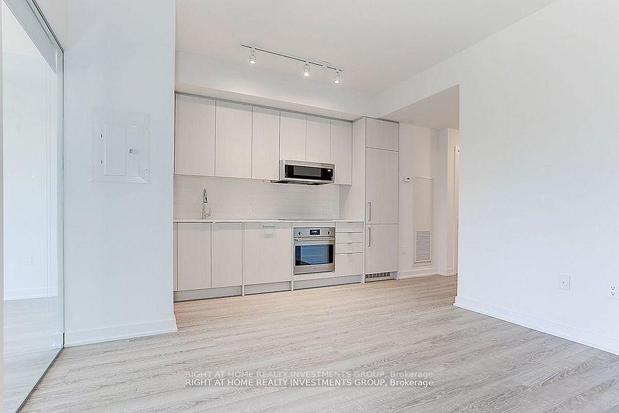 Photo 7 of Unit 418, 250 Lawrence Avenue W, Toronto, Lawrence Park North — HOMEH