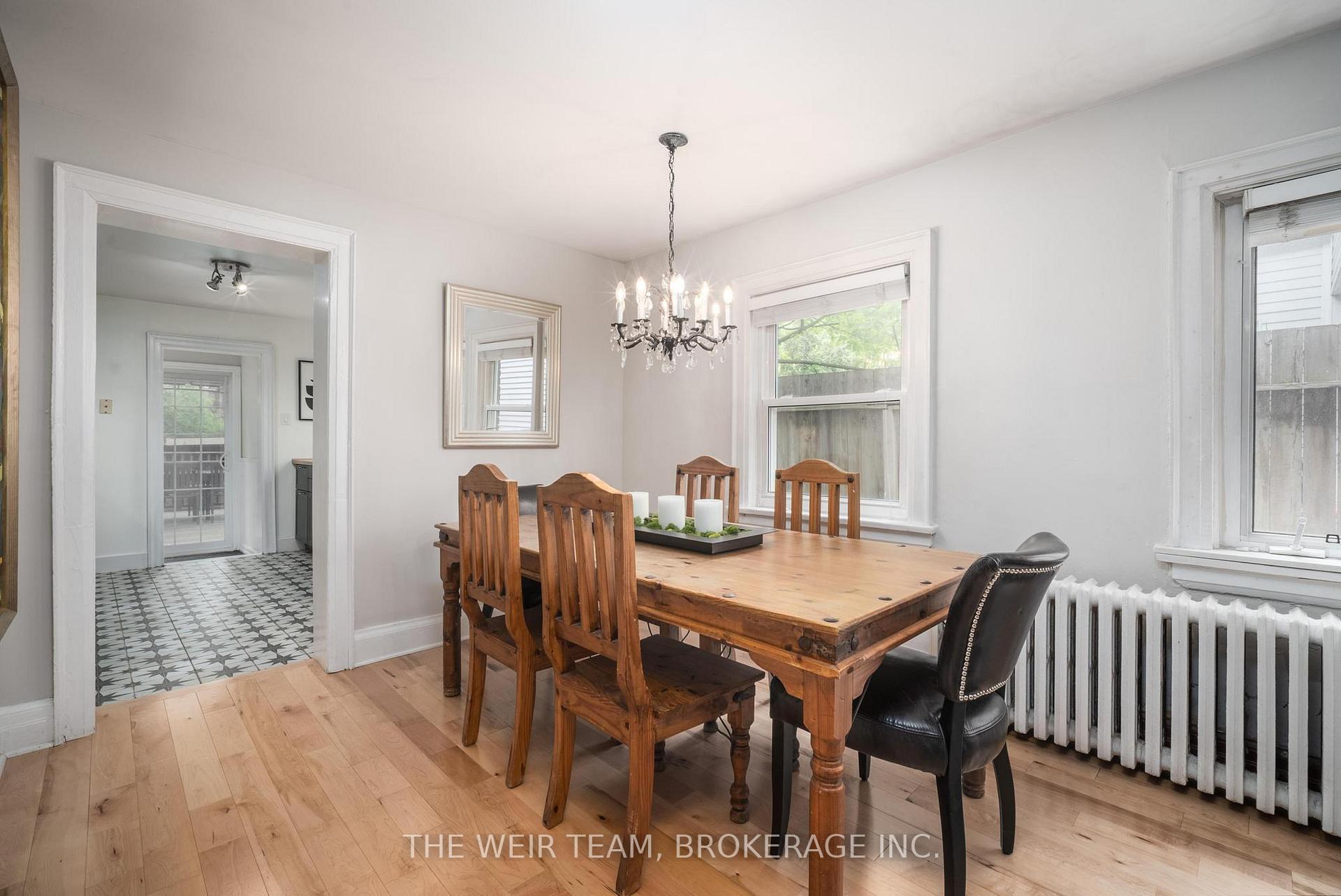 Photo 25 of 39 Ashland Avenue, Toronto, Woodbine Corridor — HOMEH