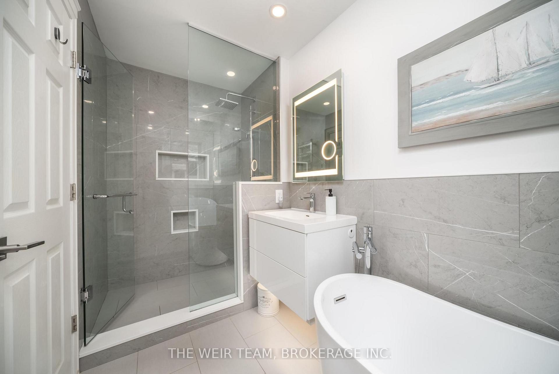 Photo 44 of 39 Ashland Avenue, Toronto, Woodbine Corridor — HOMEH