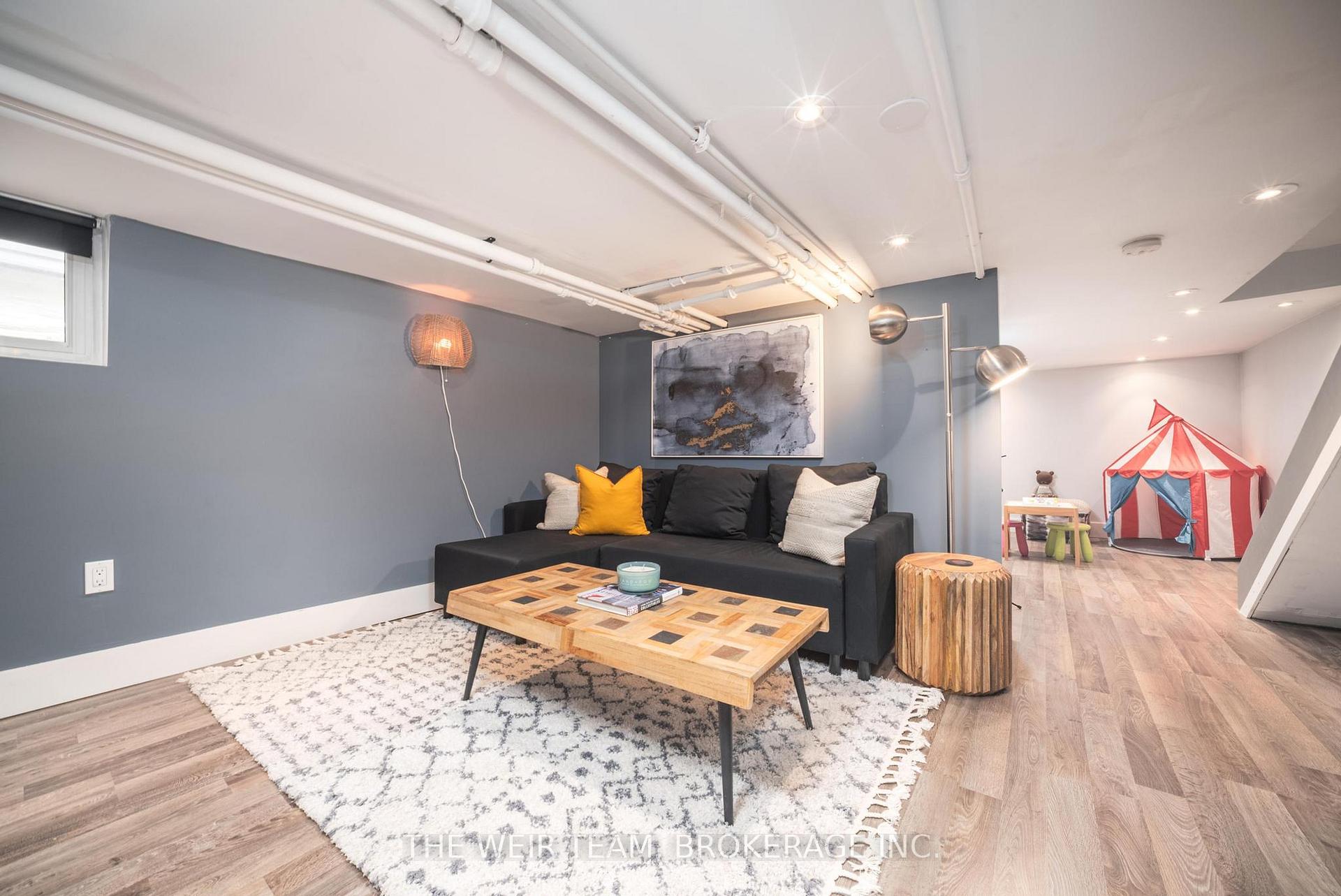 Photo 46 of 39 Ashland Avenue, Toronto, Woodbine Corridor — HOMEH