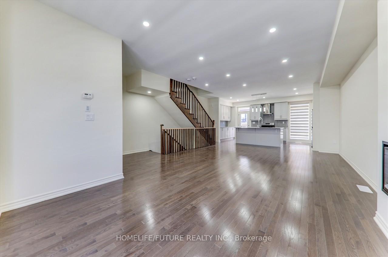 Photo 11 of 514 Danks Ridge Drive, Ajax, South East — HOMEH