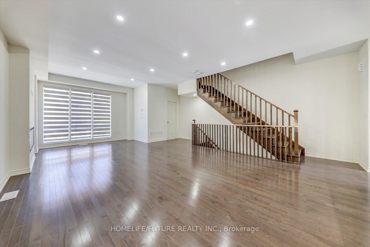 Photo 12 of 514 Danks Ridge Drive, Ajax, South East — HOMEH