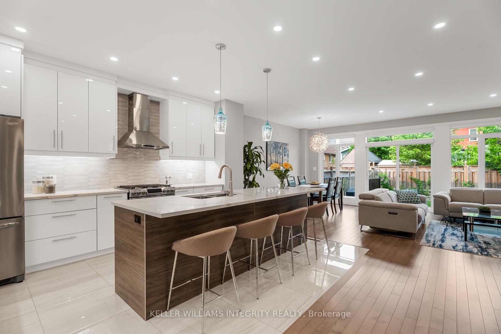 Photo 12 of 331 Athlone Avenue, Ottawa, Westboro South — HOMEH
