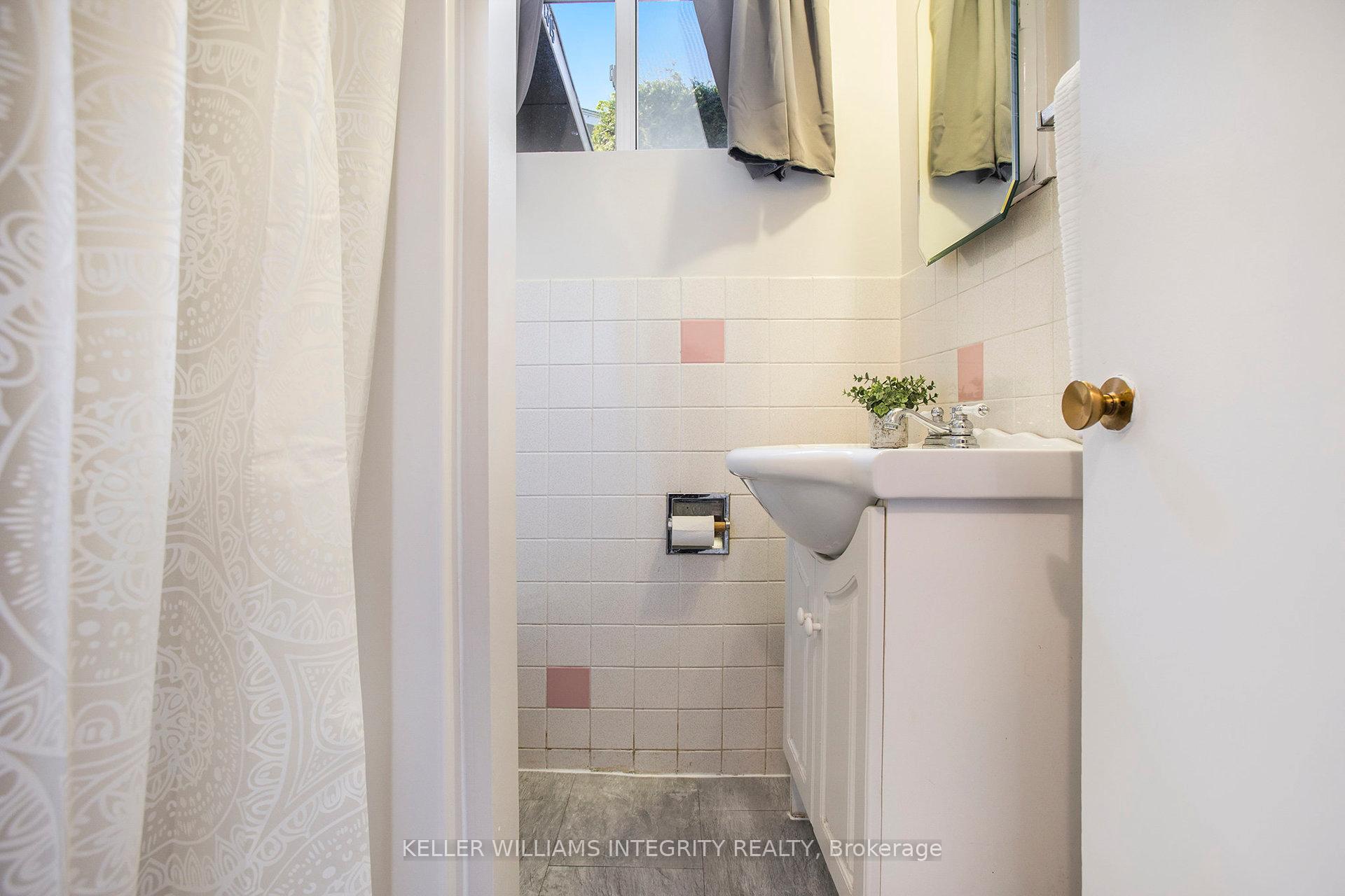 Photo 45 of 1315 Agincourt Road, Ottawa, Copeland Park — HOMEH