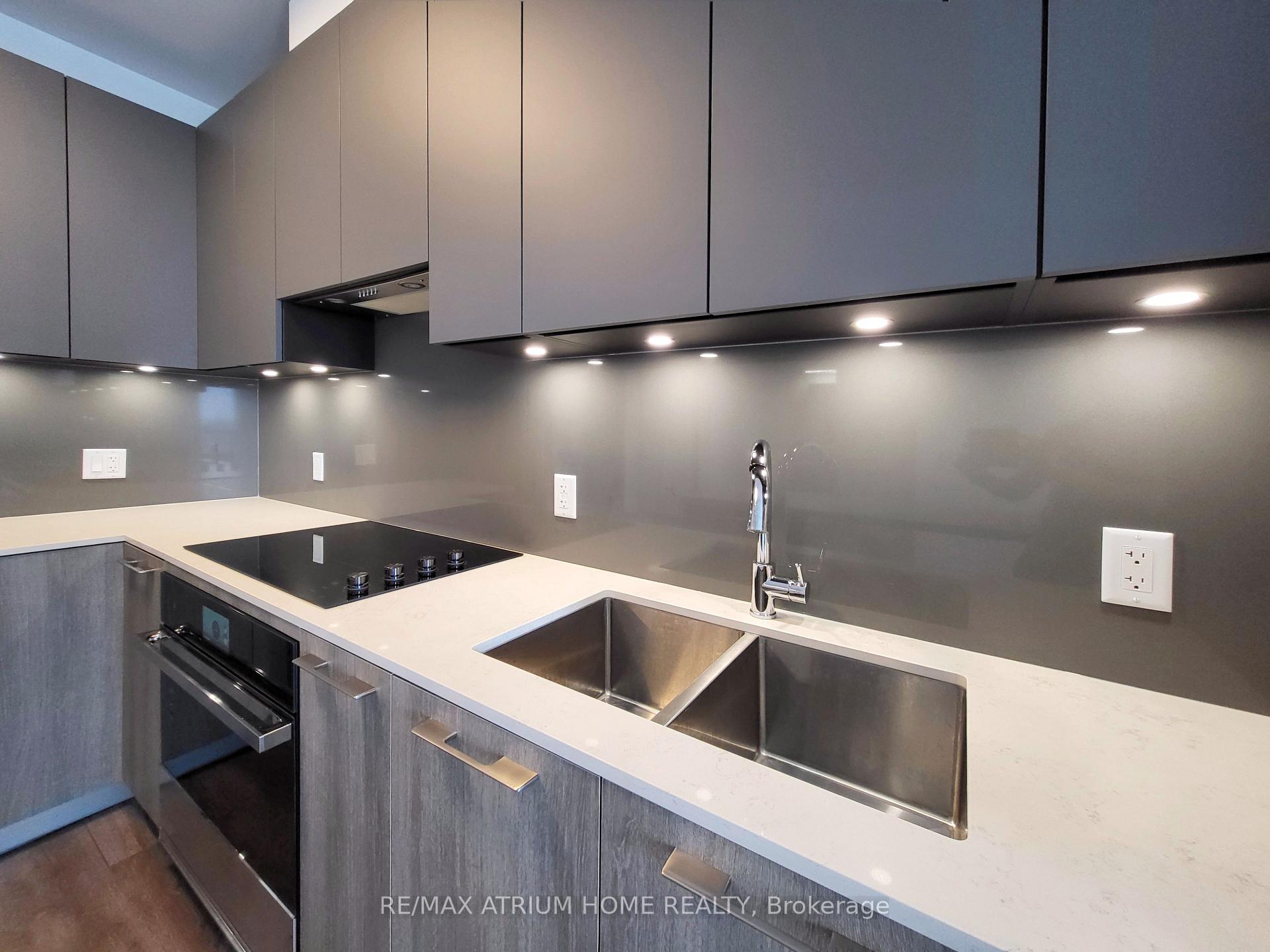 Photo 2 of Unit 1702, 38 Water Walk Drive, Markham, Unionville — HOMEH