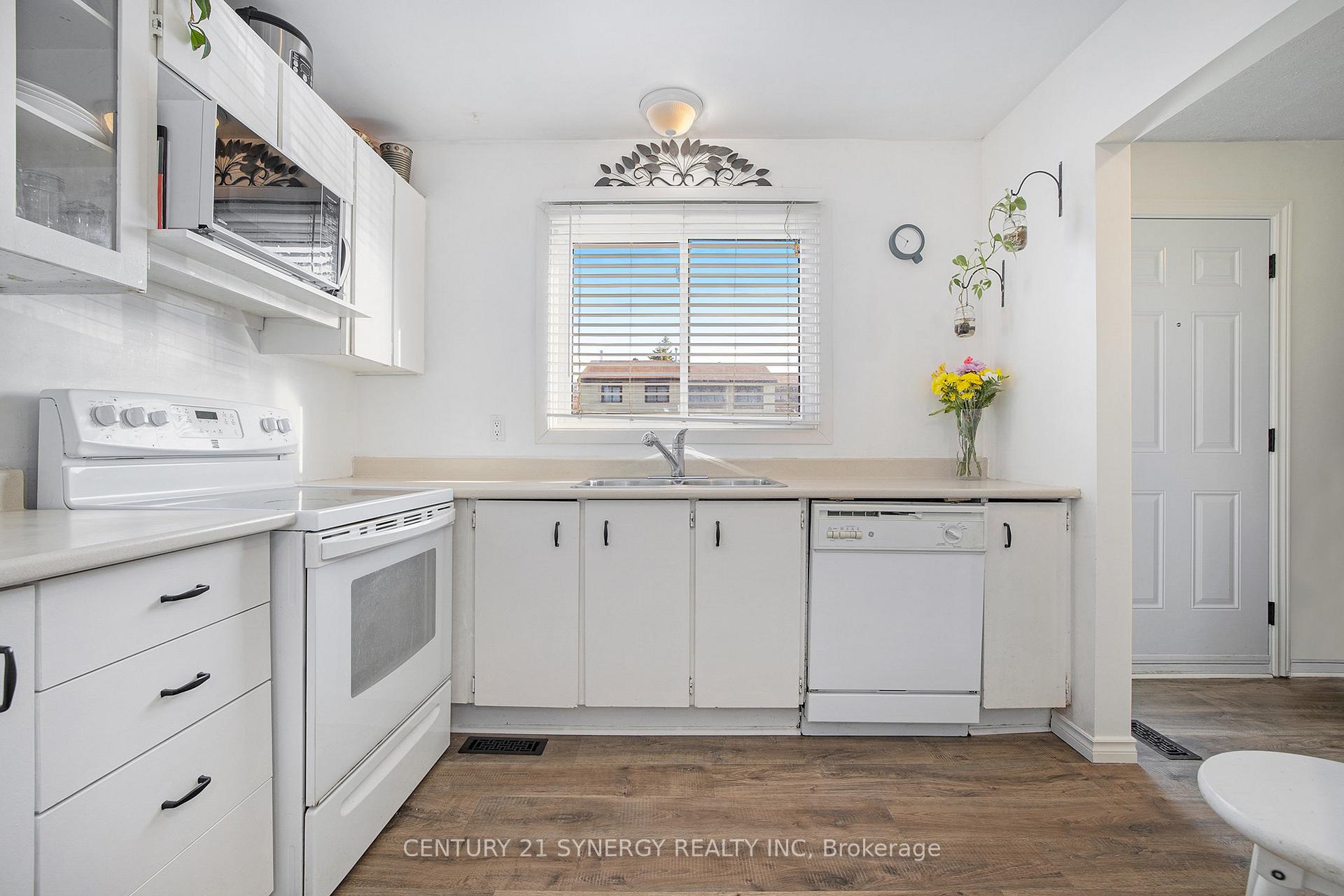 Photo 3 of 54-A Foxfield Drive, Ottawa, Barrhaven - Knollsbrook — HOMEH