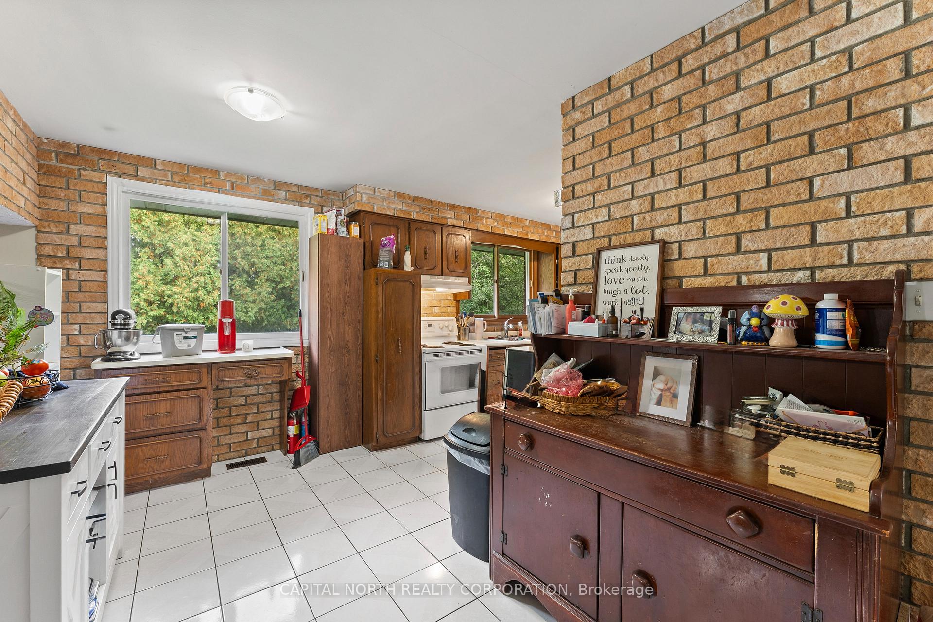 Photo 10 of 68 Keats Crescent, Guelph, Kortright West — HOMEH