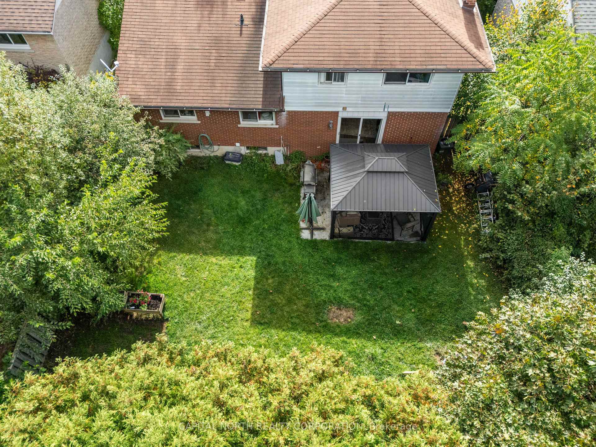 Photo 20 of 68 Keats Crescent, Guelph, Kortright West — HOMEH