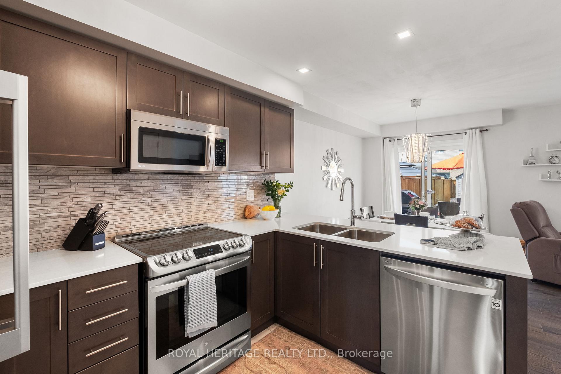Photo 10 of 56 Fred Jackman Avenue, Clarington, Bowmanville — HOMEH