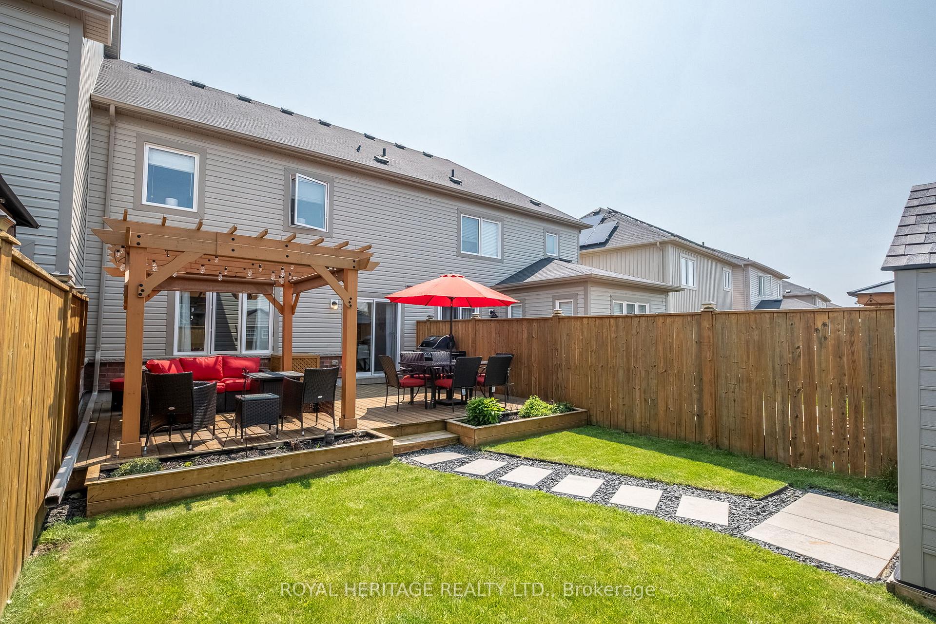 Photo 31 of 56 Fred Jackman Avenue, Clarington, Bowmanville — HOMEH