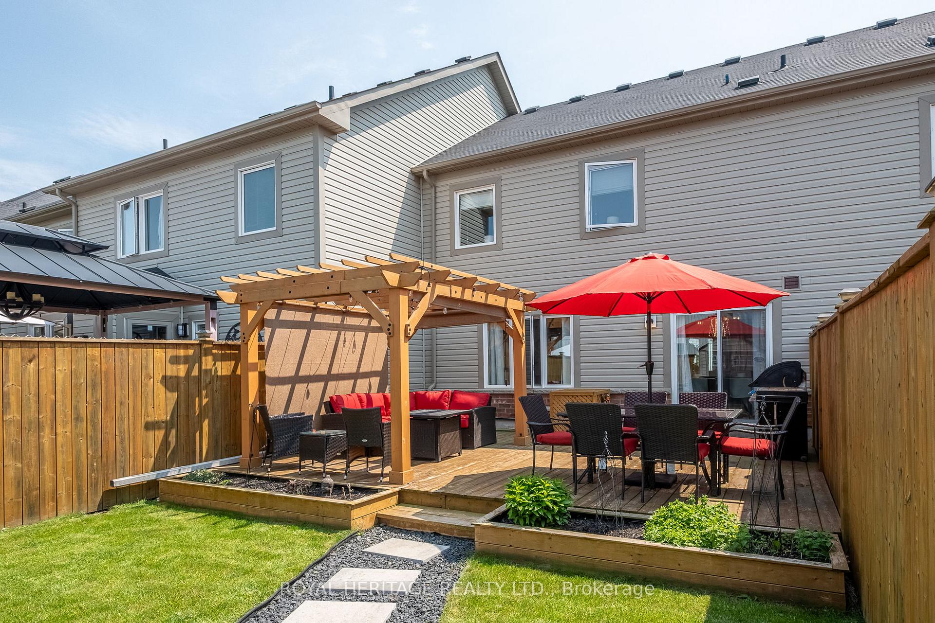 Photo 32 of 56 Fred Jackman Avenue, Clarington, Bowmanville — HOMEH
