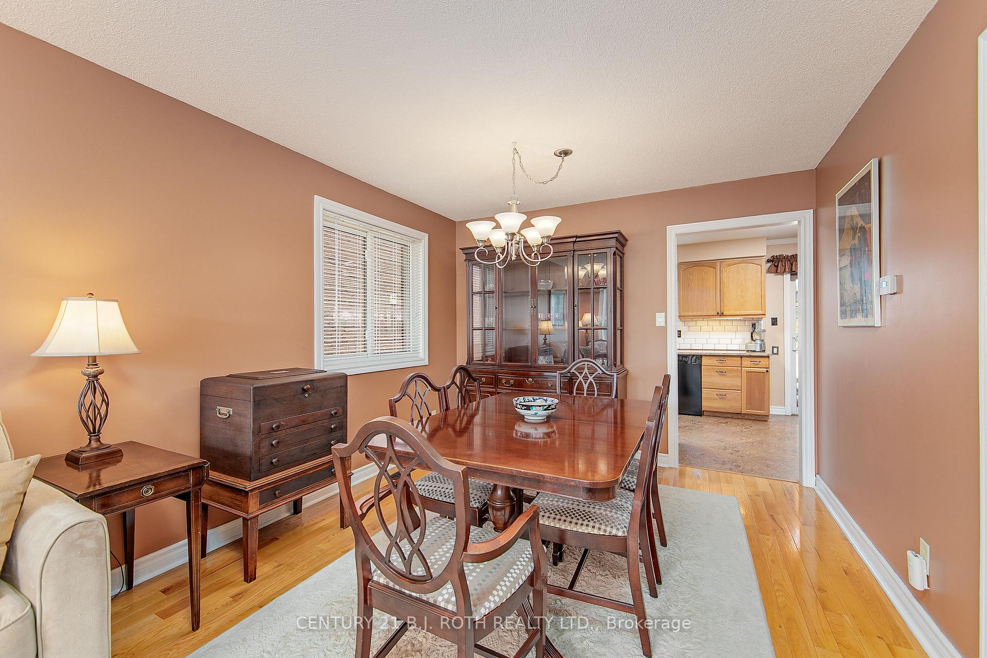 Photo 6 of 66 McVeigh Drive, Barrie, Northwest — HOMEH