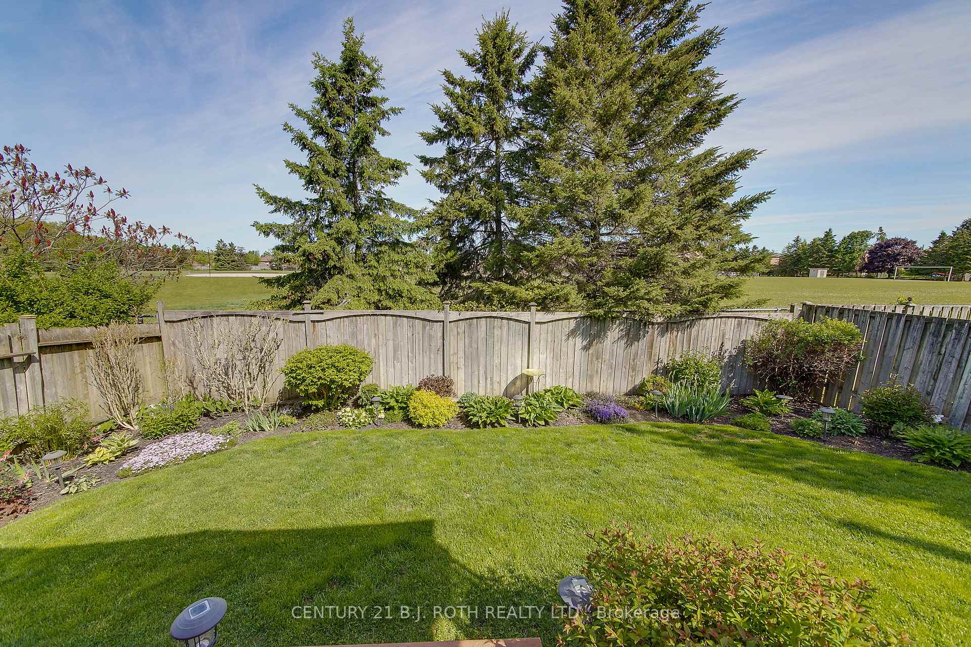 Photo 21 of 66 McVeigh Drive, Barrie, Northwest — HOMEH