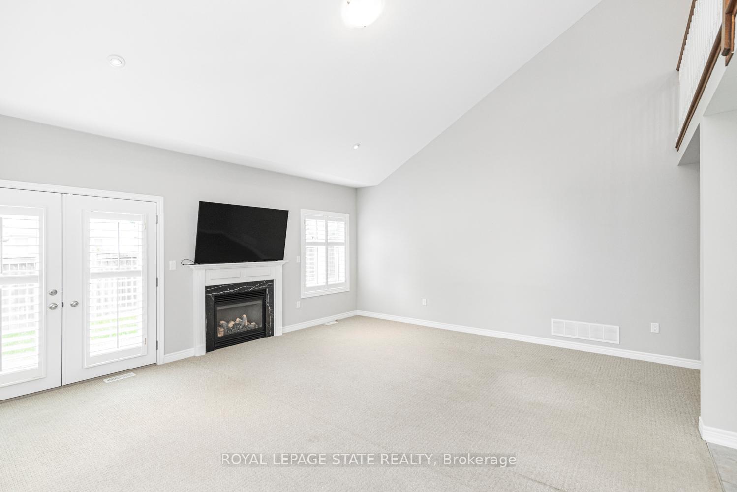 Photo 11 of 114 Toulon Avenue, Hamilton, Ancaster — HOMEH