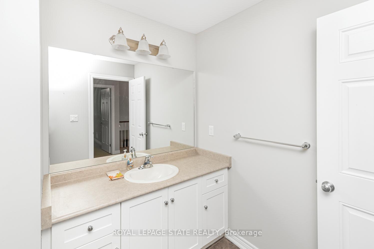 Photo 38 of 114 Toulon Avenue, Hamilton, Ancaster — HOMEH