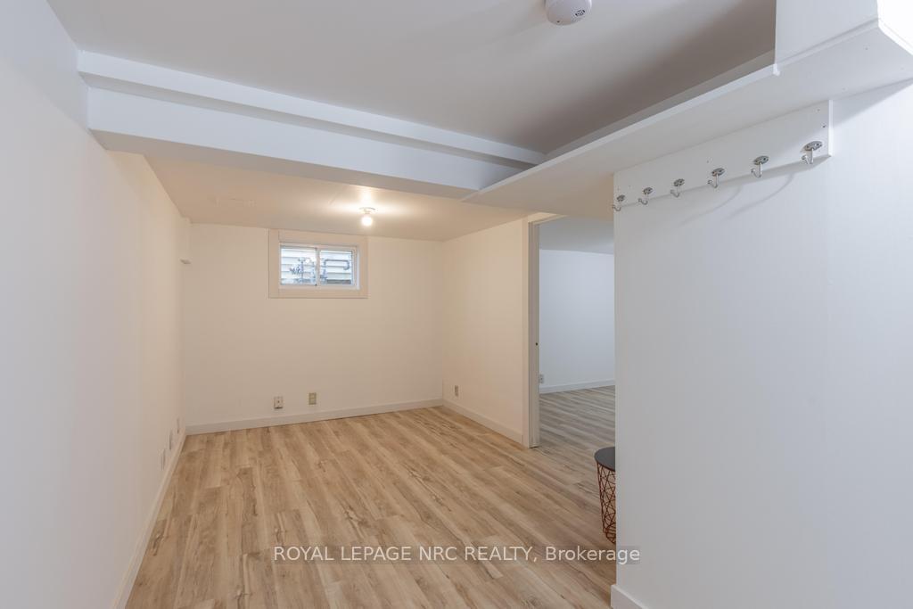 Photo 18 of 174 York Street, St. Catharines, Haig — HOMEH