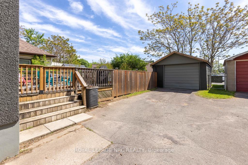 Photo 21 of 174 York Street, St. Catharines, Haig — HOMEH
