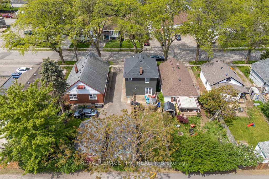 Photo 26 of 174 York Street, St. Catharines, Haig — HOMEH