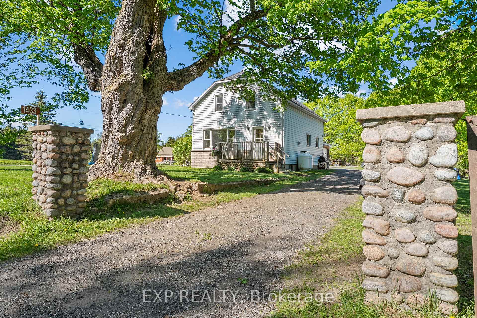 Photo 22 of 1433 Methodist Point Road, Tiny, Rural Tiny — HOMEH