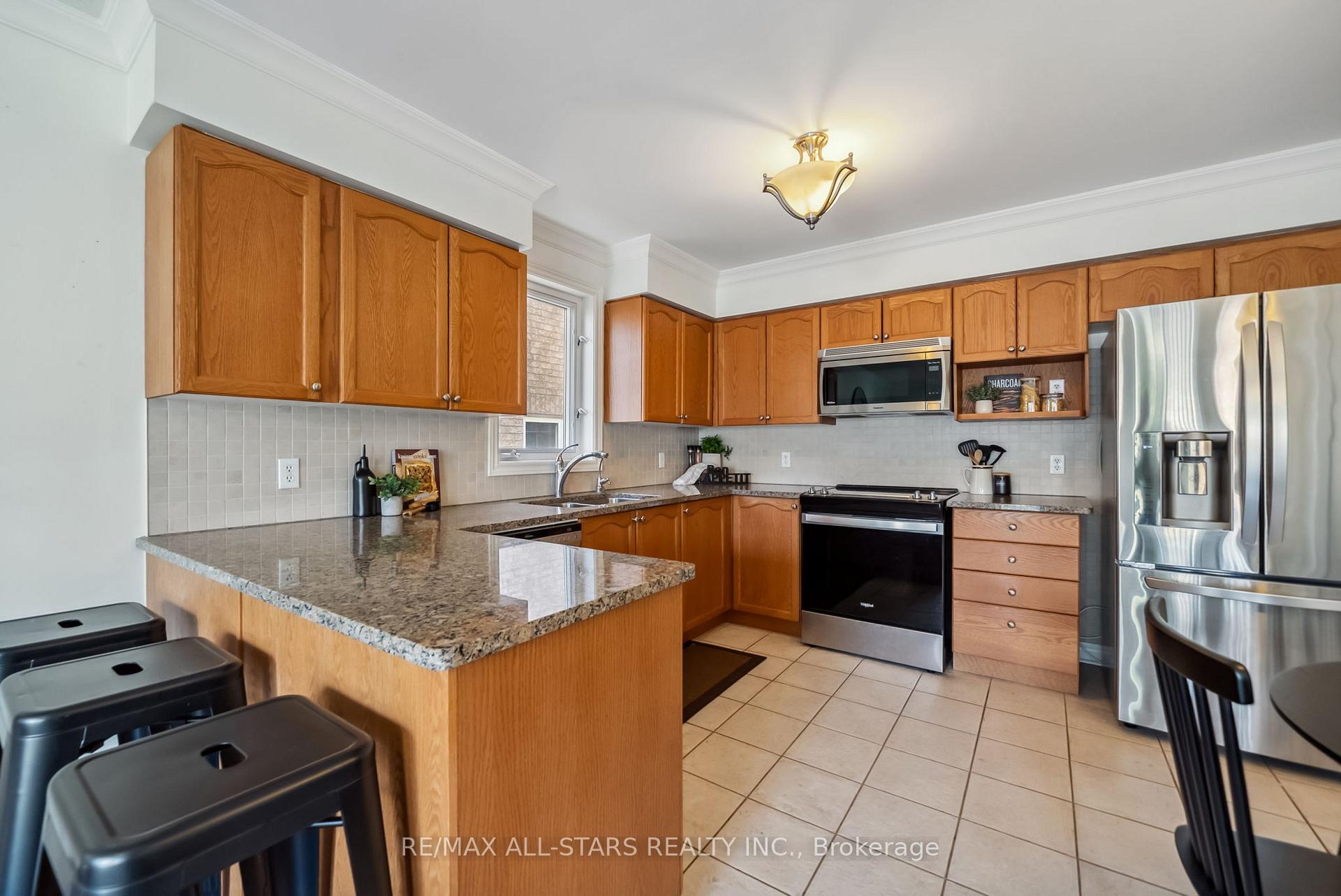 Photo 12 of 63 Sadler Crescent, Scugog, Port Perry — HOMEH