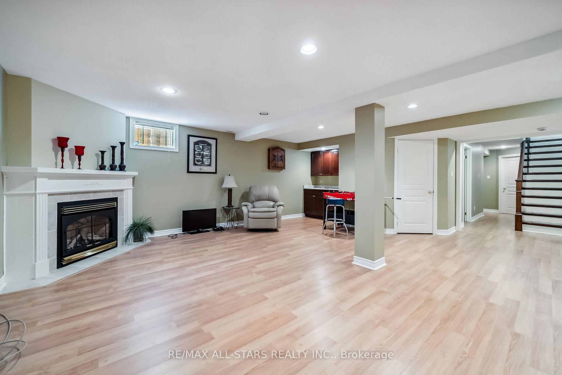 Photo 66 of 63 Sadler Crescent, Scugog, Port Perry — HOMEH