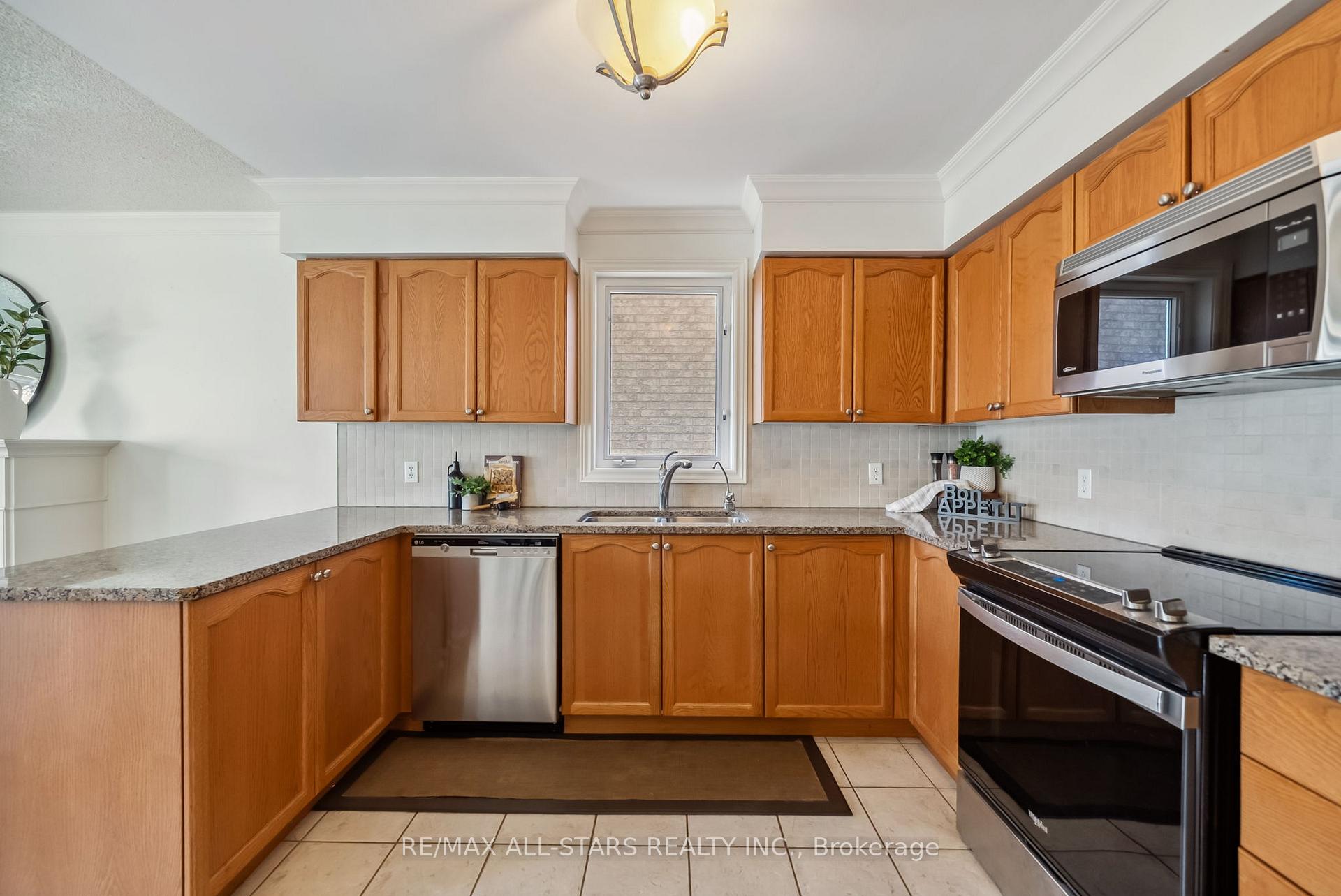 Photo 28 of 63 Sadler Crescent, Scugog, Port Perry — HOMEH