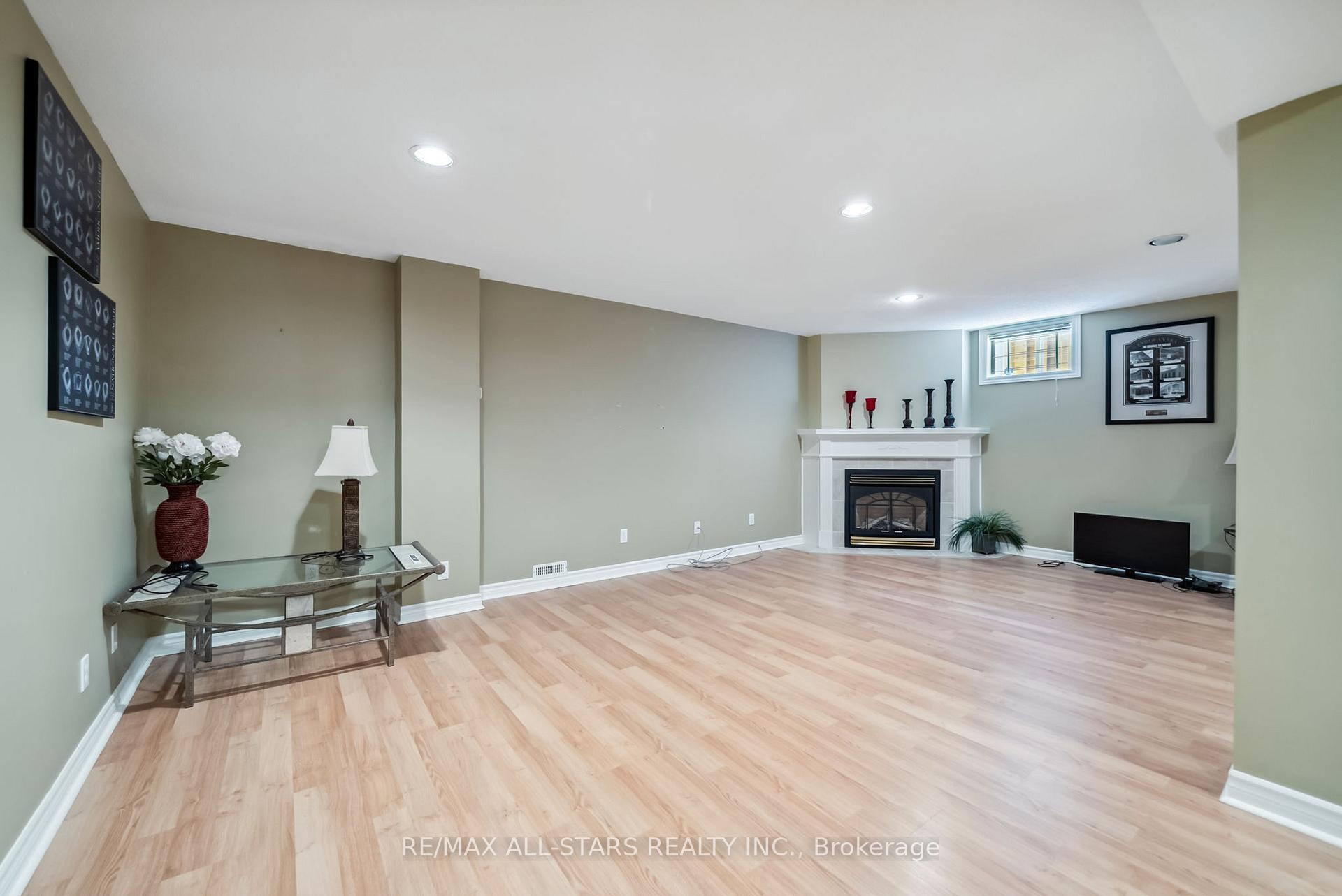 Photo 45 of 63 Sadler Crescent, Scugog, Port Perry — HOMEH