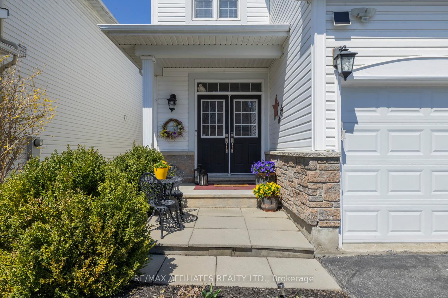 Photo 4 of 145 Redcliff Avenue, Ottawa, Barrhaven - Longfields — HOMEH