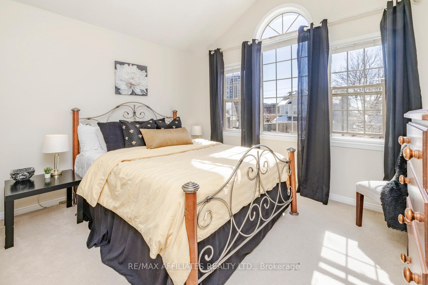 Photo 24 of 145 Redcliff Avenue, Ottawa, Barrhaven - Longfields — HOMEH
