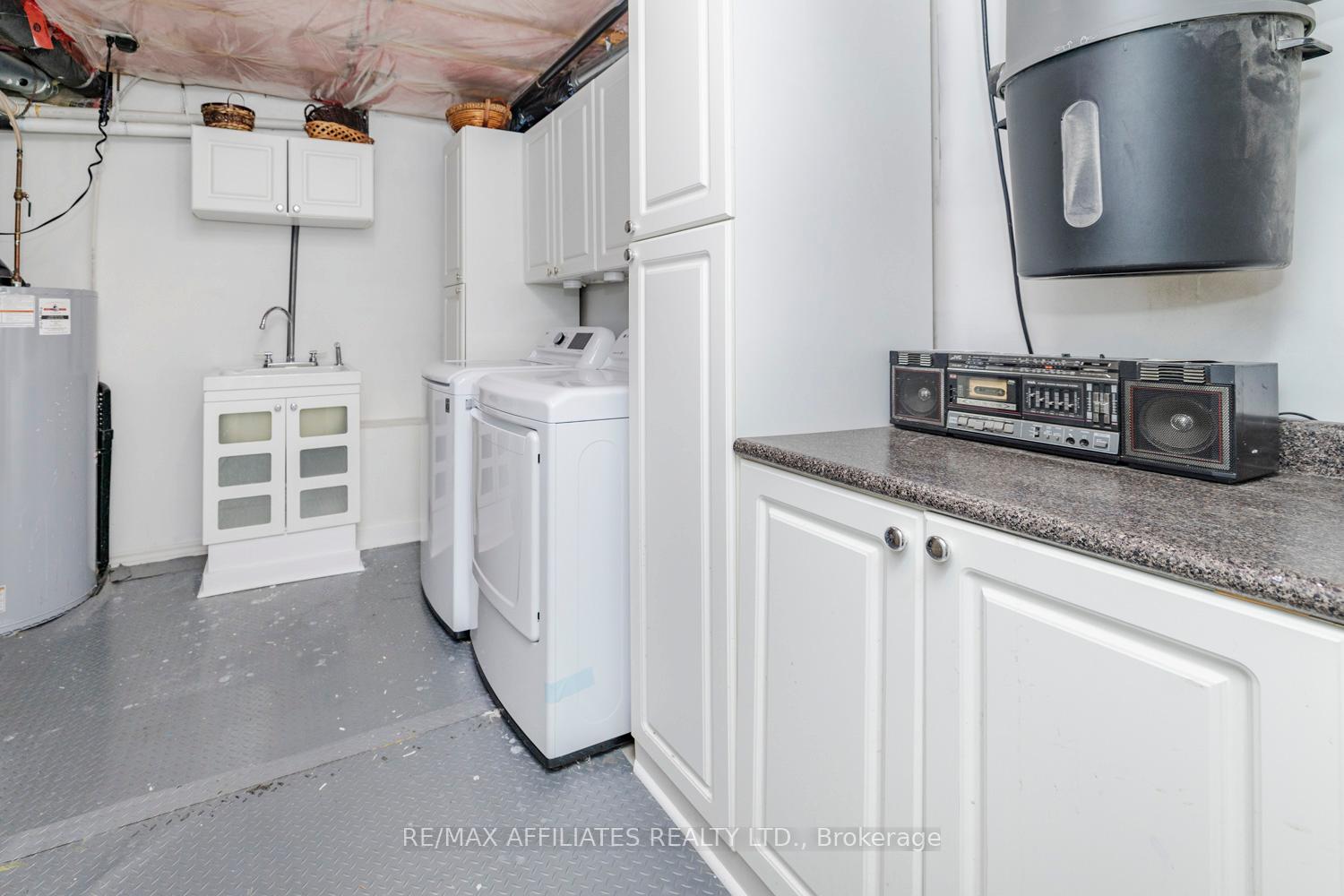 Photo 35 of 145 Redcliff Avenue, Ottawa, Barrhaven - Longfields — HOMEH