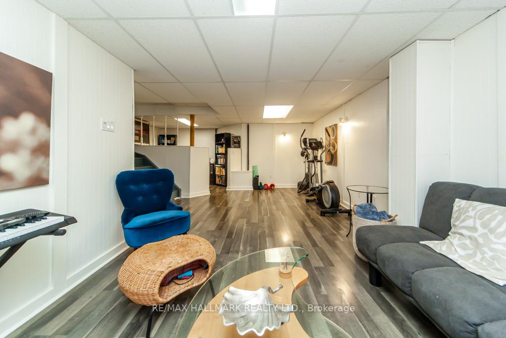 Photo 32 of 137 Waller Street, Whitby, Rolling Acres — HOMEH