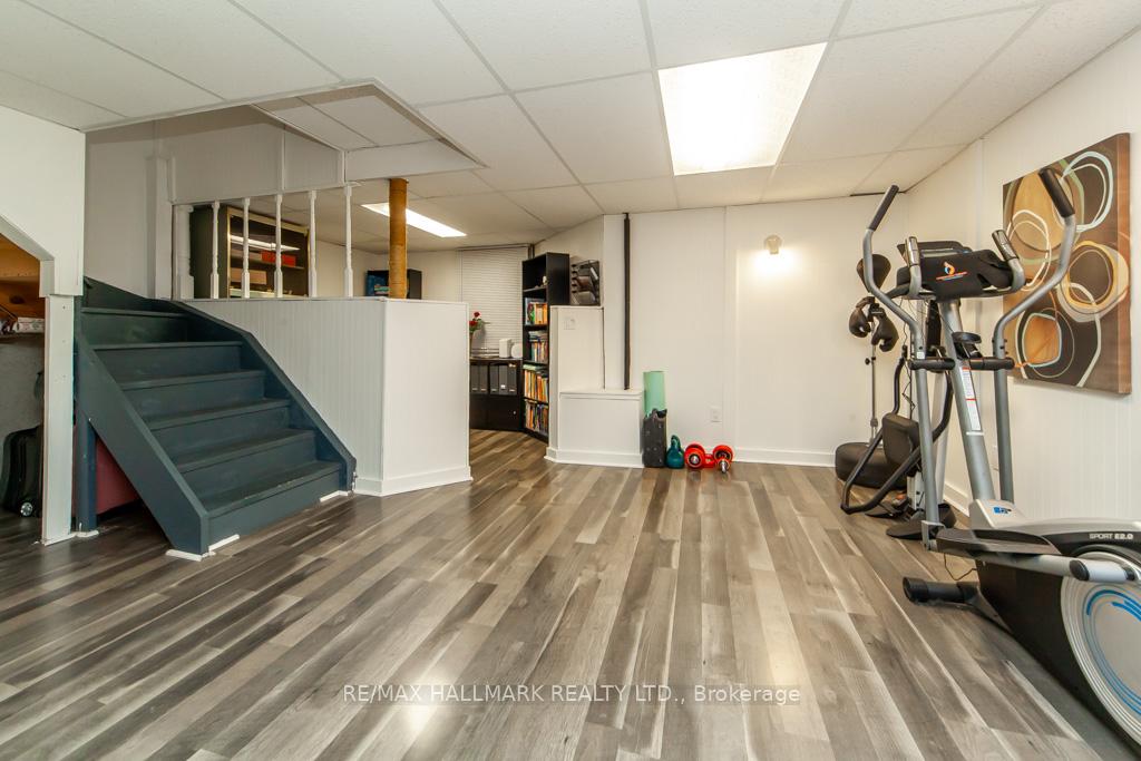 Photo 33 of 137 Waller Street, Whitby, Rolling Acres — HOMEH