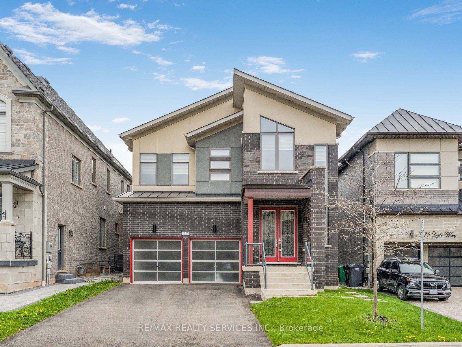 Photo 2 of 37 Lyle Way, Brampton, Credit Valley — HOMEH