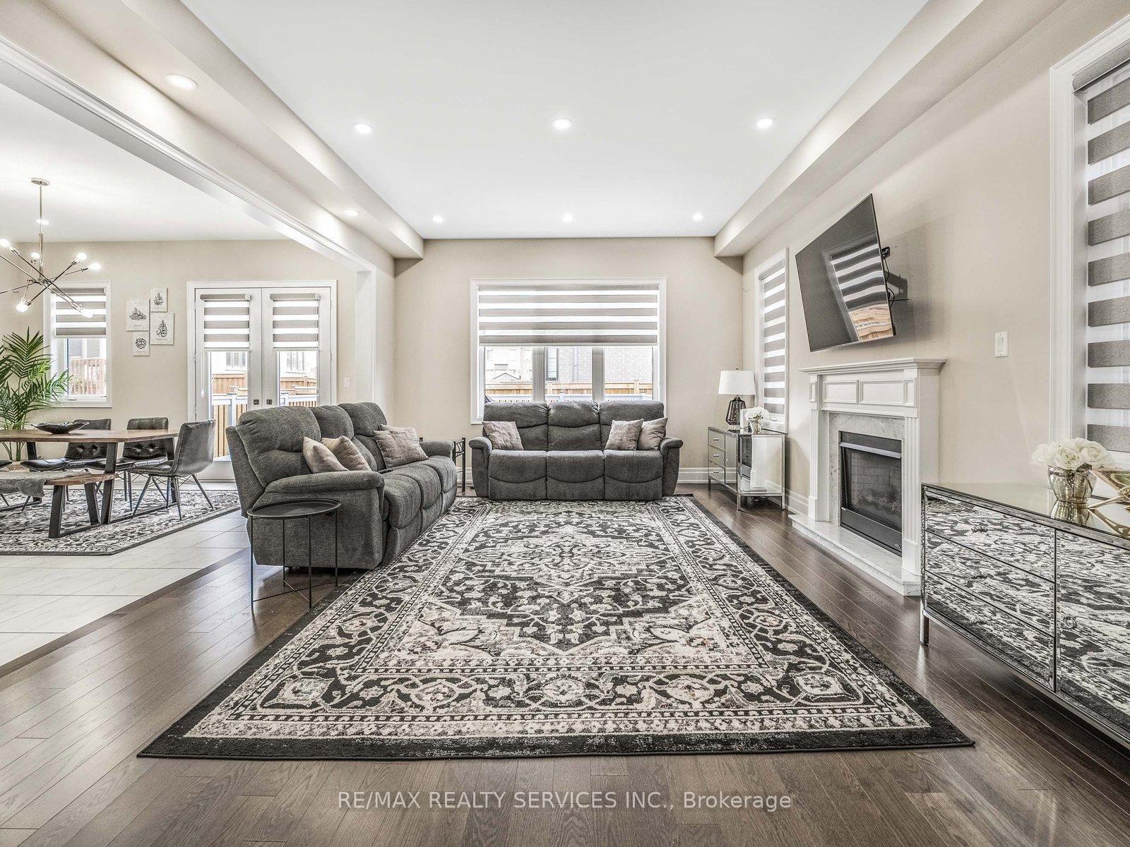 Photo 27 of 37 Lyle Way, Brampton, Credit Valley — HOMEH