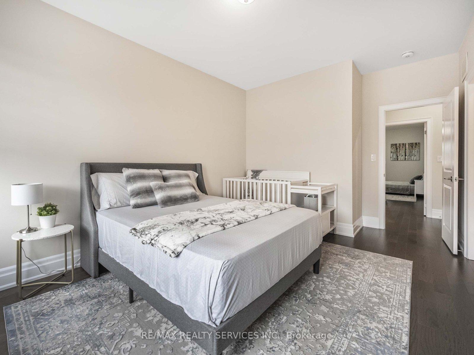 Photo 45 of 37 Lyle Way, Brampton, Credit Valley — HOMEH