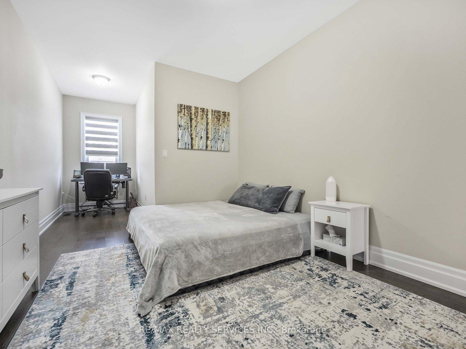 Photo 62 of 37 Lyle Way, Brampton, Credit Valley — HOMEH
