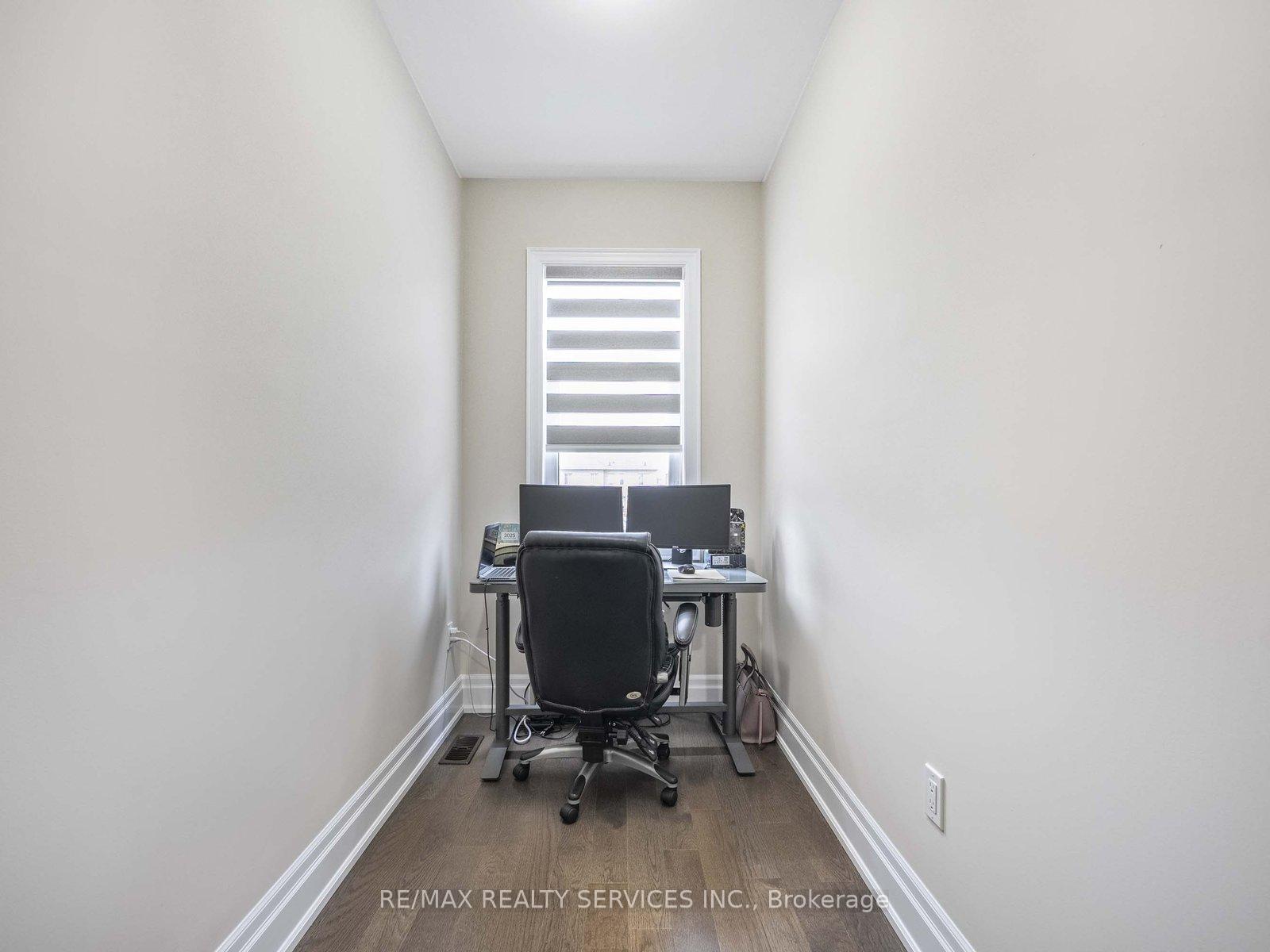 Photo 70 of 37 Lyle Way, Brampton, Credit Valley — HOMEH