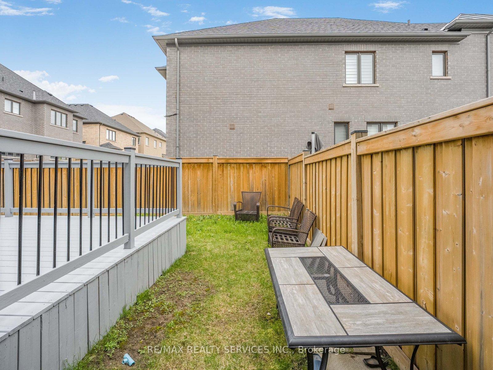 Photo 76 of 37 Lyle Way, Brampton, Credit Valley — HOMEH