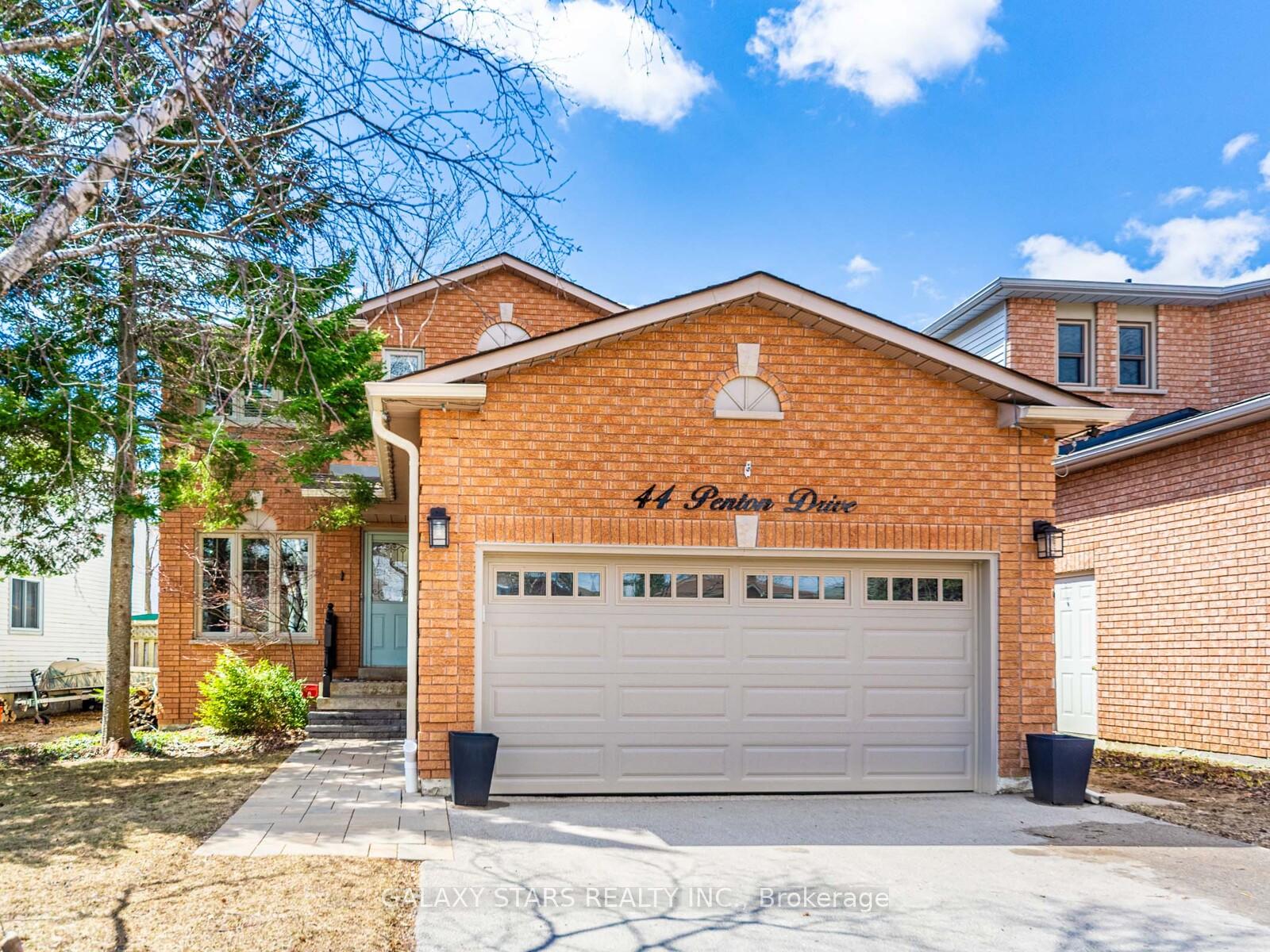 Photo 2 of 44 Penton Drive, Barrie, West Bayfield — HOMEH