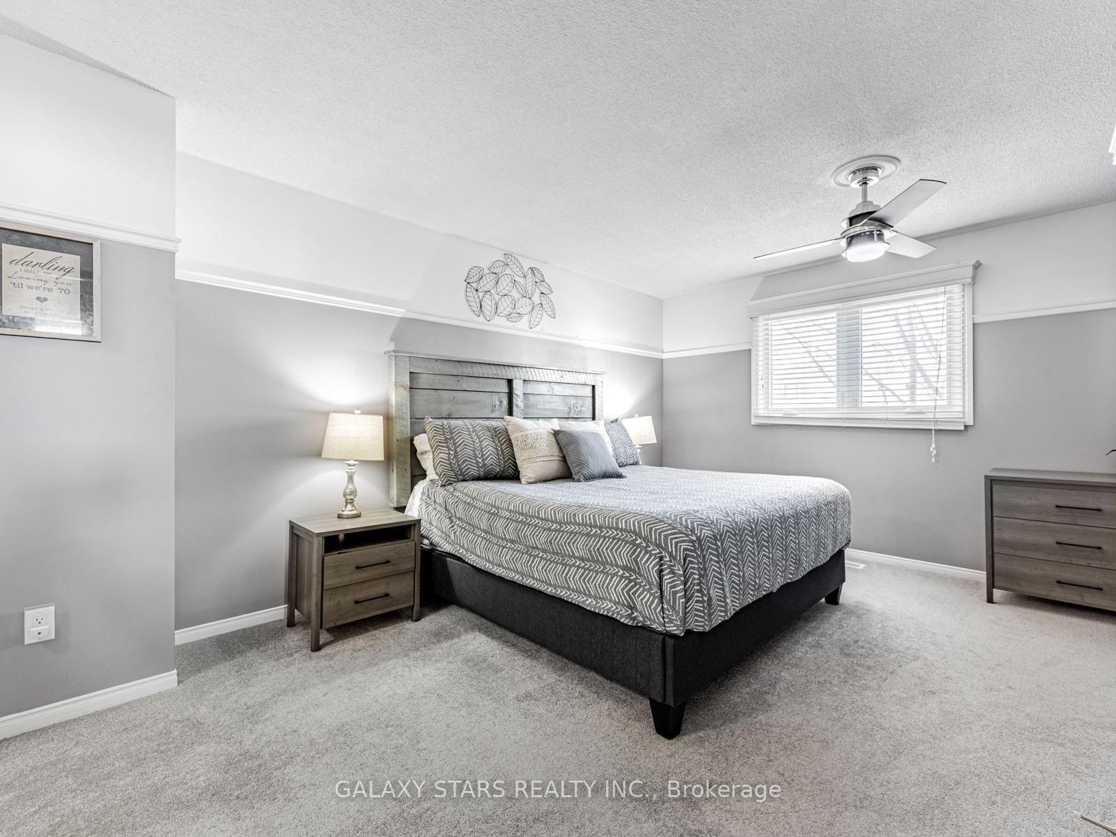 Photo 20 of 44 Penton Drive, Barrie, West Bayfield — HOMEH