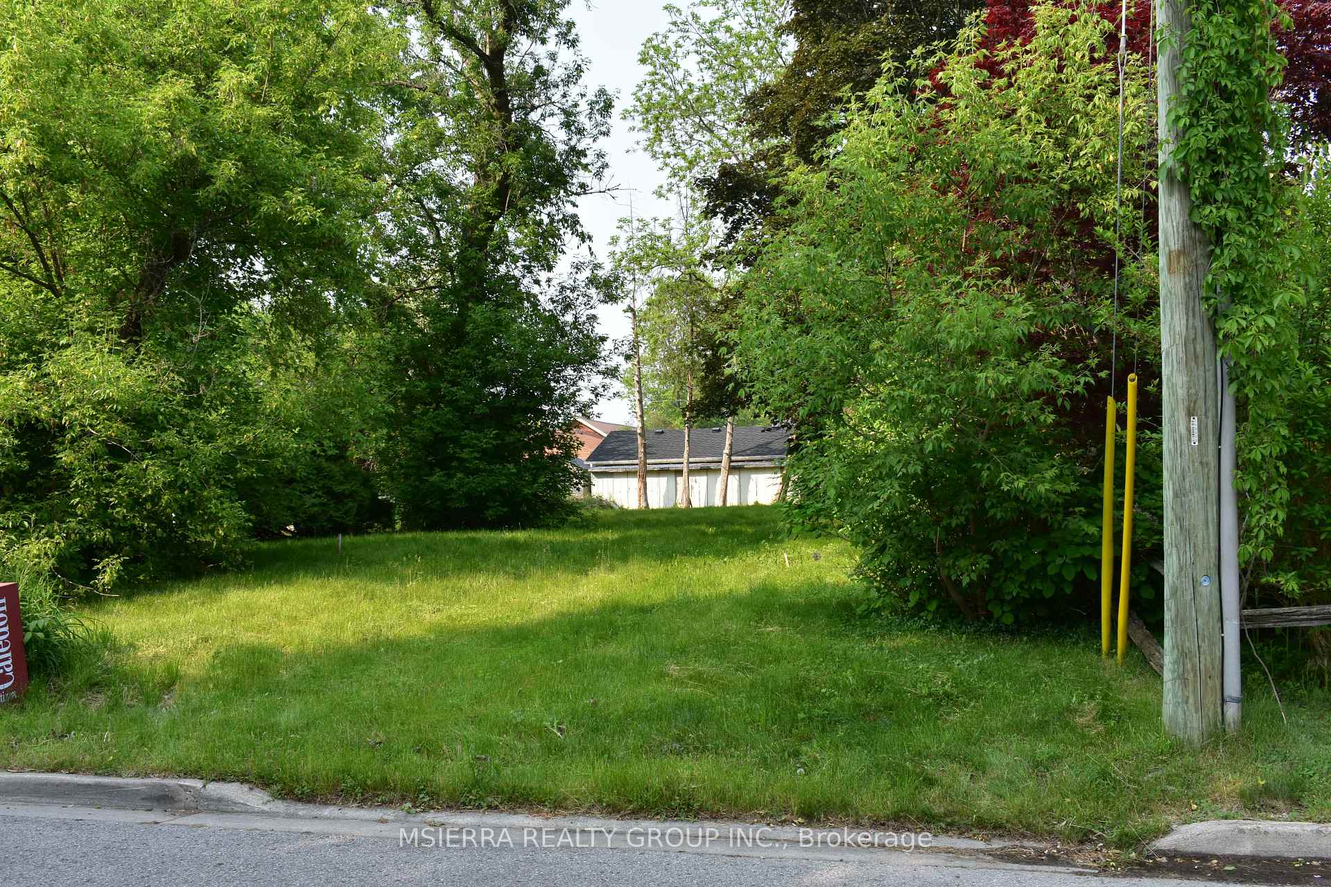 Photo 6 of 4 Walker Road W, Caledon, Caledon East — HOMEH