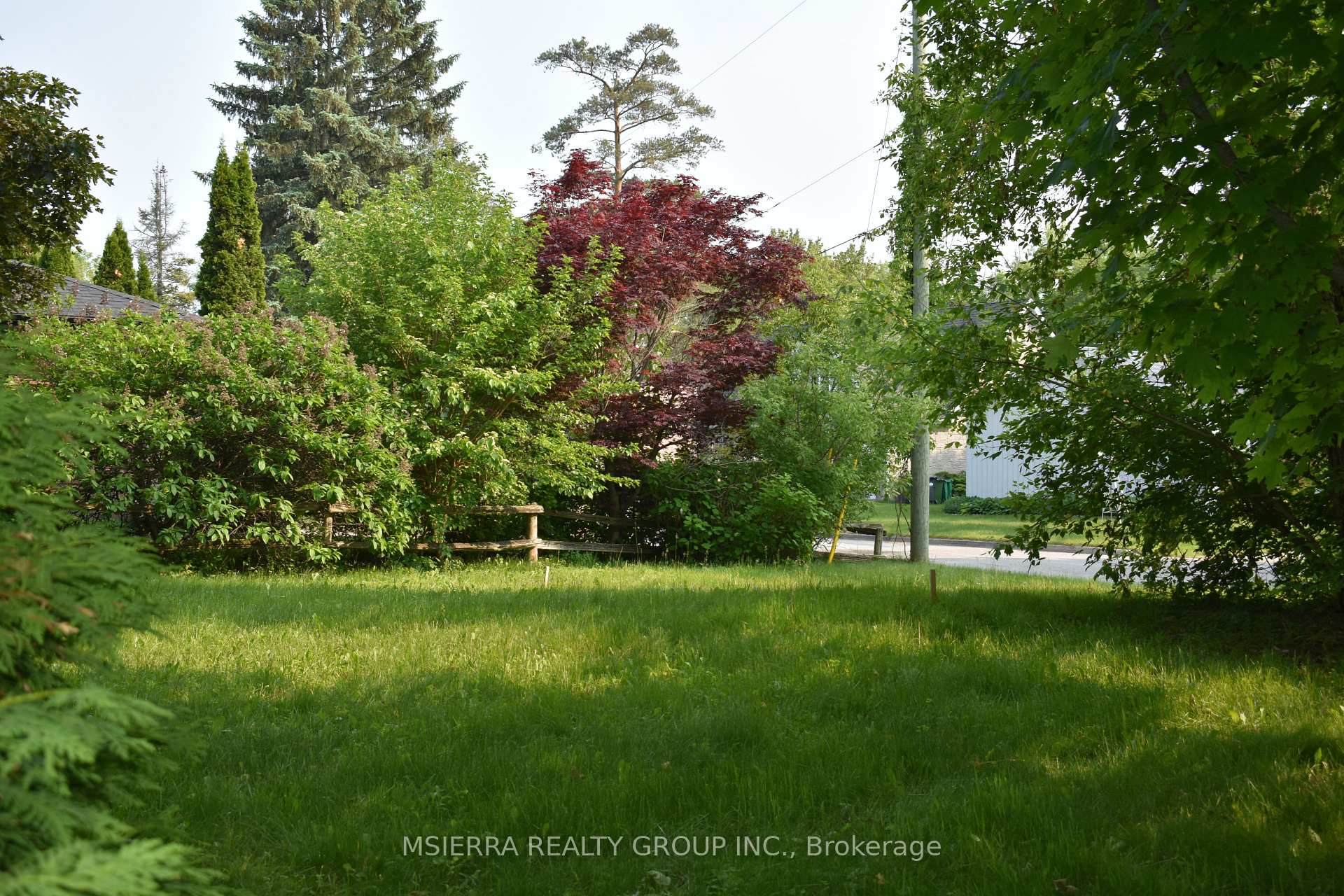 Photo 18 of 4 Walker Road W, Caledon, Caledon East — HOMEH