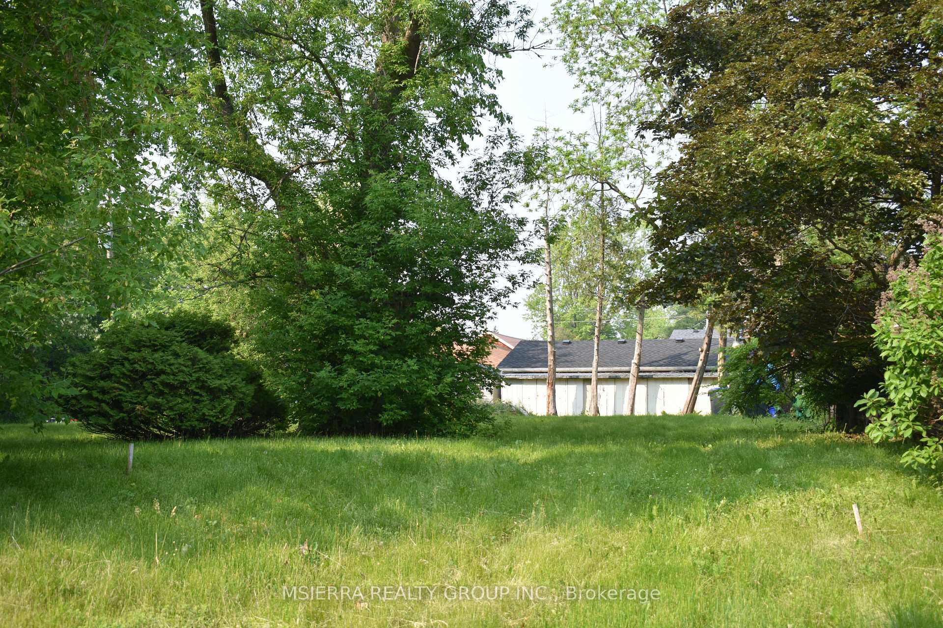 Photo 19 of 4 Walker Road W, Caledon, Caledon East — HOMEH