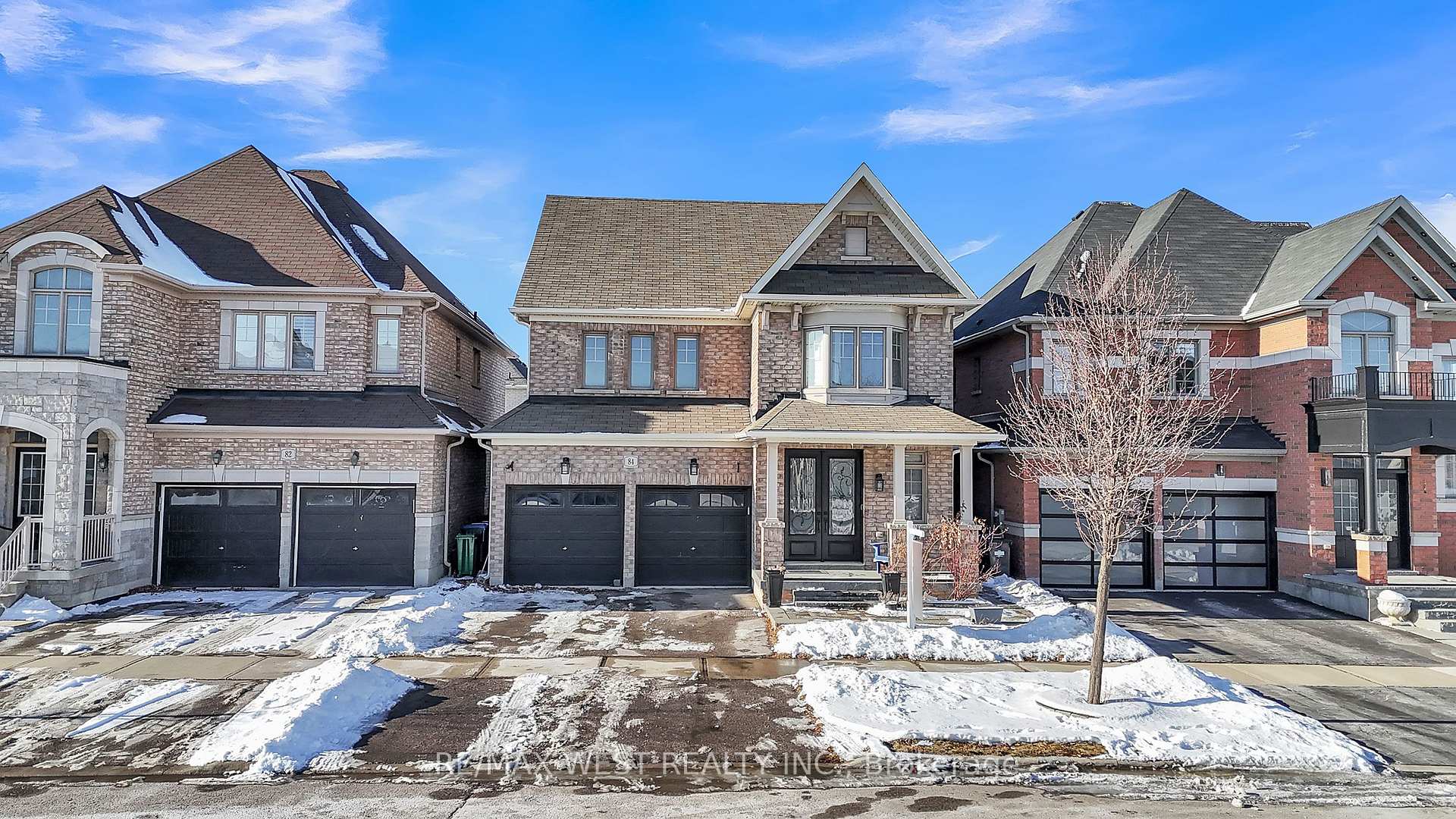 Front of 84 Lone Rock Circle