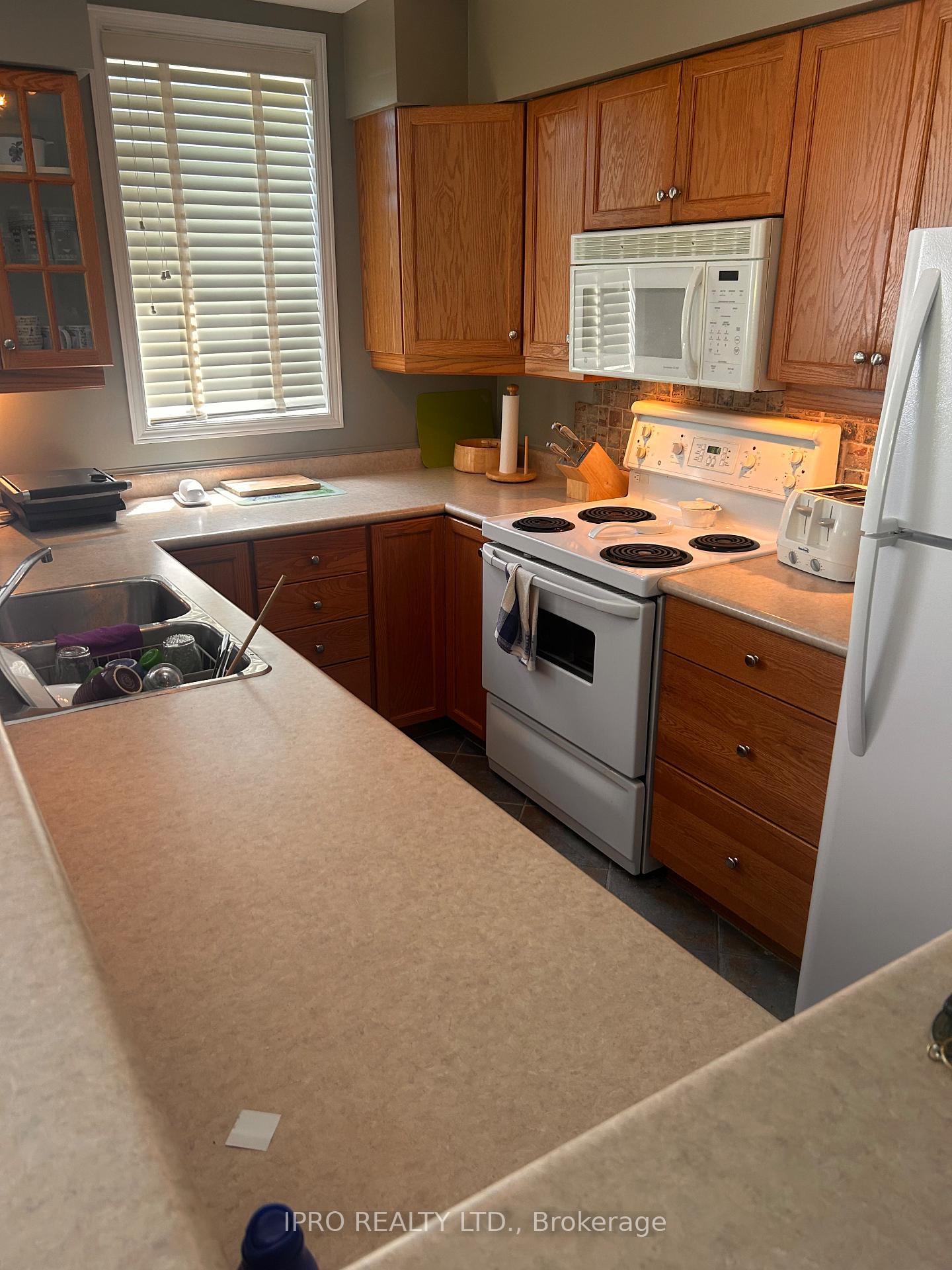 Photo 17 of Unit 8, 445 Mariners Way, Collingwood — HOMEH